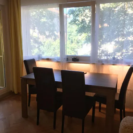 Johnyboat Apartment